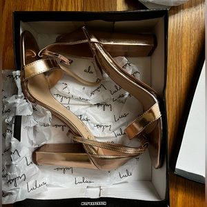 Size 8 lulus rose gold heels - NWT